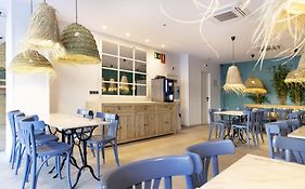 Yomo Hostal BCN Port